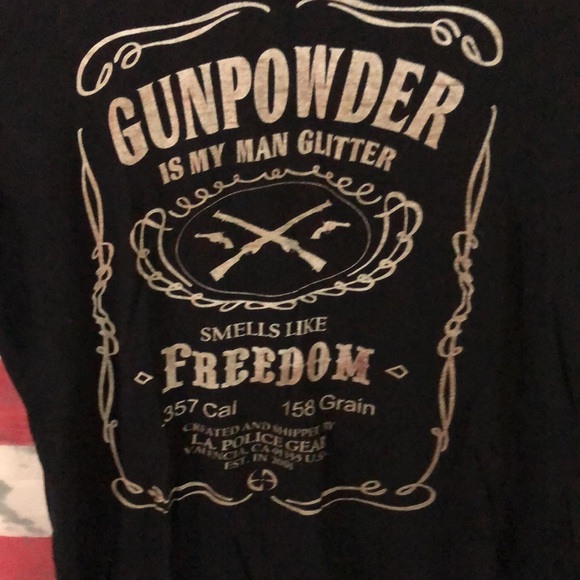 Mens black LAPG “gunpowder is my man glitter” T-Shirt size Large - Picture 2 of 6